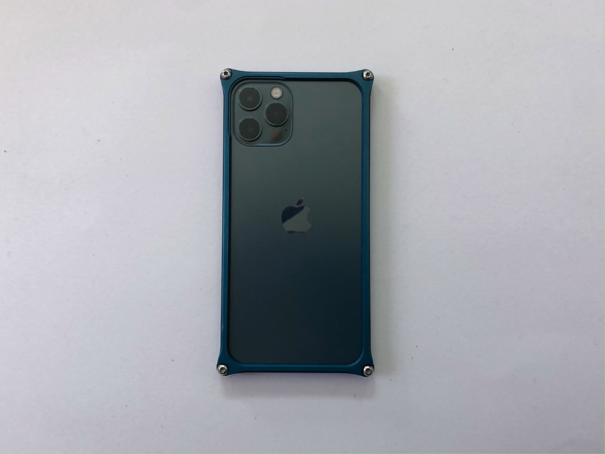 【レビュー】ミニマルな見た目でしっかり保護　GILD design「ソリッドバンパー for iPhone 12/12 Pro 」